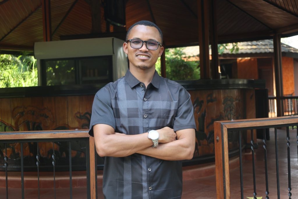 Dr. Martin Gemuwang